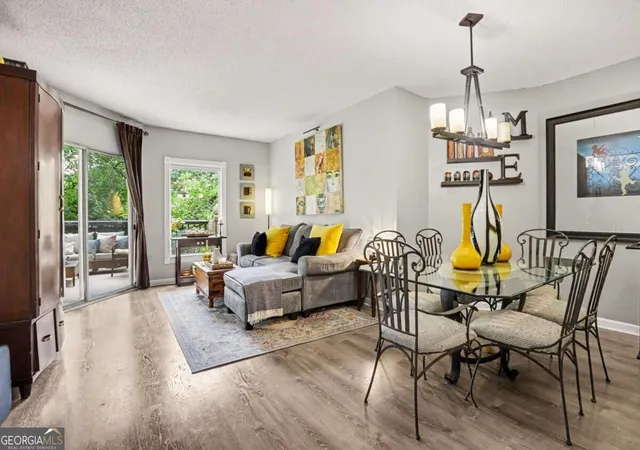 2nd image of 1 Biscayne Dr Nw #109, Atlanta, GA 30309 | MLS# 10830008