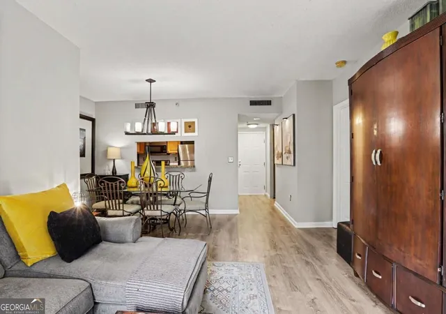 Photo 3 of Condo for sale at 1 Biscayne Dr Nw #109, Atlanta, GA 30309 | MLS# 10830008 | Listing updated on 2026-09-13