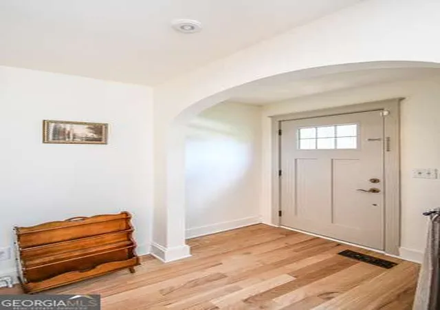 3rd image of 155 Mountain View Dr, Gainesville, GA 30501 | MLS# 10817960