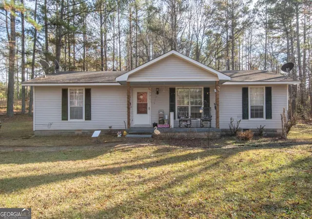 Photo 2 of Sale Pending at 3986 Corinth Rd, Newnan, GA 30263 | MLS# 10650626 | Listing updated on 2026-02-04
