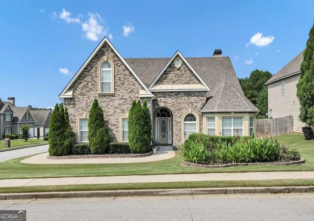 1st image of 920 Southfork Dr, Loganville, GA 30052 | MLS# 10818399