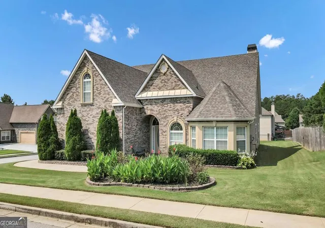 Photo 3 of Single family home for sale at 920 Southfork Dr, Loganville, GA 30052 | MLS# 10818399 | Listing updated on 2026-09-16