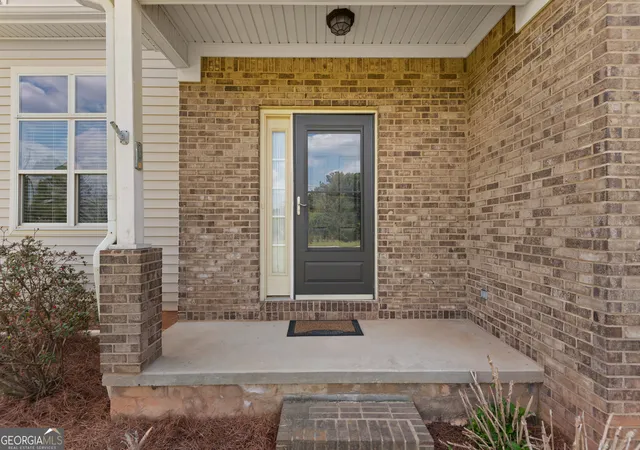 Photo 3 of Single family home for sale at 3070 High Fls Rd, Jackson, GA 30233 | MLS# 10719813 | Listing updated on 2026-07-31