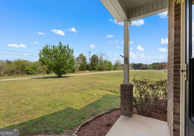 Photo 3 of Single family home for sale at 3070 High Fls Rd, Jackson, GA 30233 | MLS# 10719813 | Listing updated on 2026-07-31