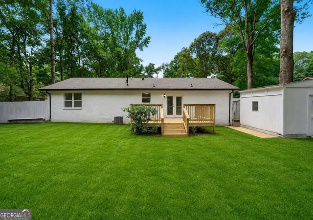 Photo 3 of Single family home for sale at 125 Pleasant Valley Rd, Mcdonough, GA 30253 | MLS# 10822181 | Listing updated on 2026-09-04