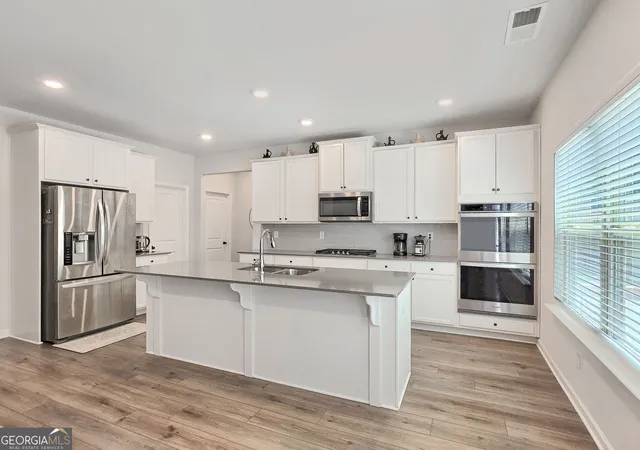 Photo 2 of Single family home for sale at 4806 Sultanta Sw, Atlanta, GA 30331 | MLS# 10799433 | Listing updated on 2026-09-11
