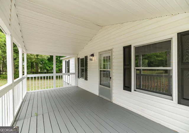 3rd image of 128 Placid Cove Dr, Hartwell, GA 30643 | MLS# 10813326