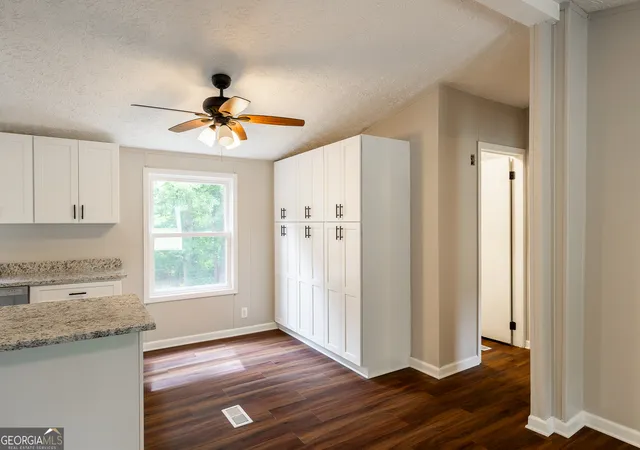 4th image of 128 Placid Cove Dr, Hartwell, GA 30643 | MLS# 10813326
