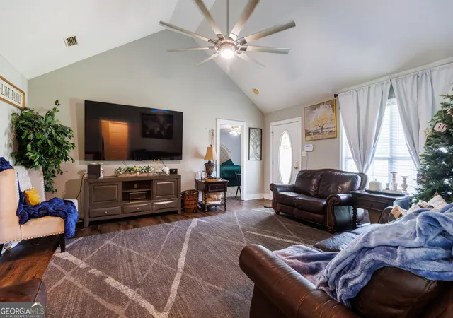 2nd image of 4786 Idlewood Dr, Valdosta, GA 31601 | MLS# 10813740