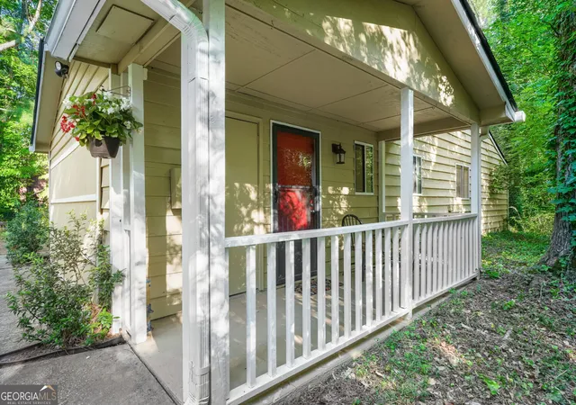 Photo 3 of Single family home for sale at 2035 N Landing Wy, Marietta, GA 30066 | MLS# 10801513 | Listing updated on 2026-08-26