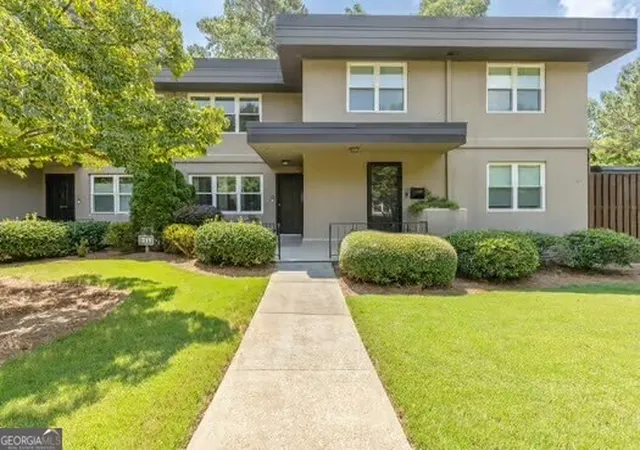 Homes for sale in Atlanta, GA | 311 Lakemoore Dr Ne #APT C, Atlanta, GA 30342 | MLS# 10774814