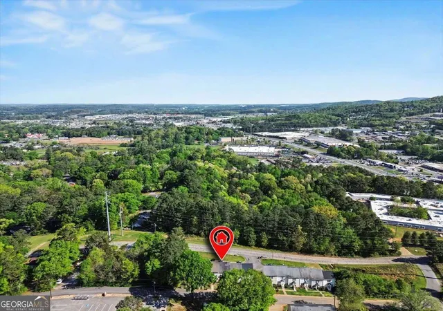 Homes for sale in Cartersville, GA | 52 Fairview St, Cartersville, GA 30120 | MLS# 10799551