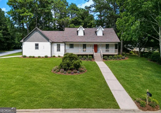 1st image of 2125 Brandon Acres Dr, Buford, GA 30519 | MLS# 10815584