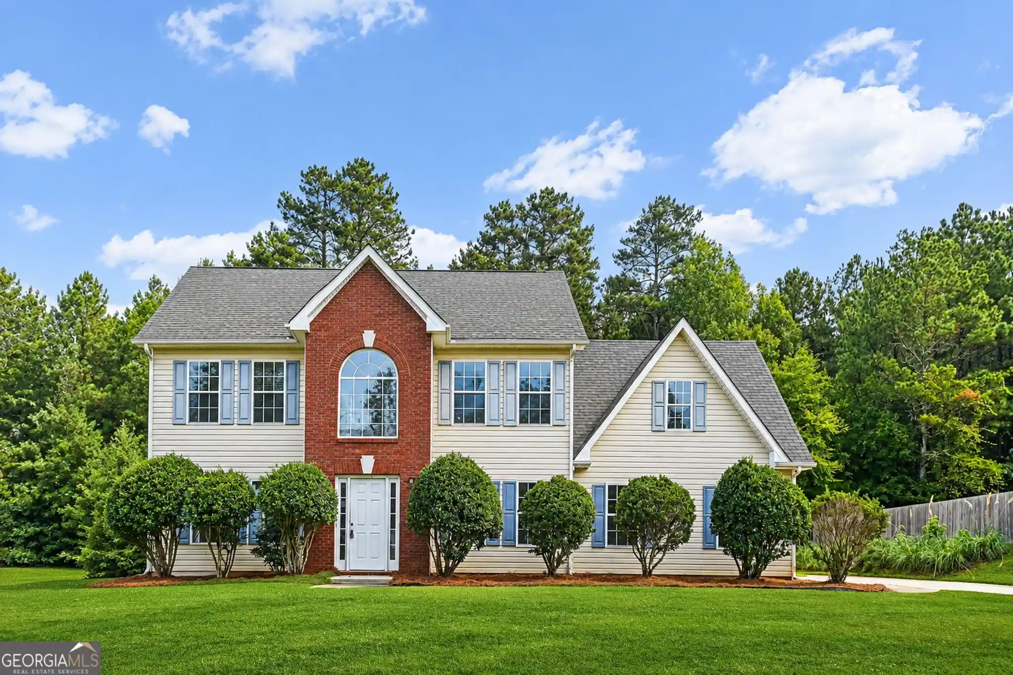 Photo 1 of Sale Pending at 9426 Carnes Xing Cir, Jonesboro, GA 30236 | MLS# 10854567 | Listing updated on 2026-10-30