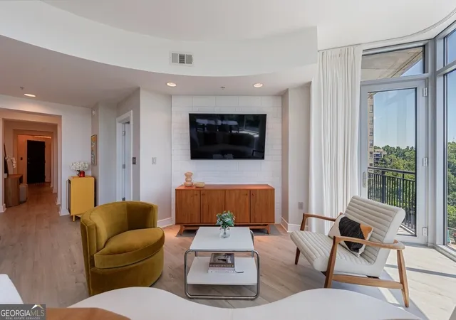 Photo 2 of Condo for sale at 222 12th Street NE #806, Atlanta, GA 30309 | MLS# 10779174 | Listing updated on 2026-09-14