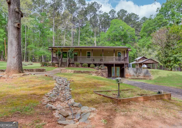 Homes for sale in Oxford, GA | 207 Boogers Hill Rd, Oxford, GA 30054 | MLS# 10728258