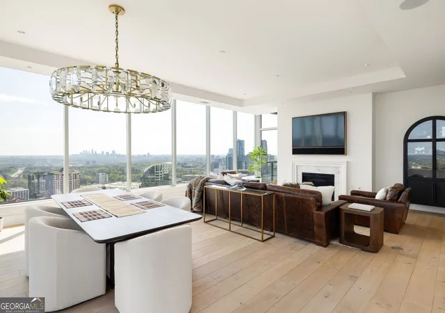 Photo 2 of Condo for sale at 3630 Peachtree Rd Ne #3302, Atlanta, GA 30326 | MLS# 10729408 | Listing updated on 2026-08-24