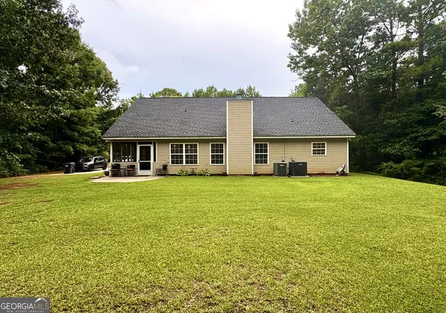 Photo 3 of Single family home for sale at 20 Clarion Court, Covington, GA 30016 | MLS# 10581516 | Listing updated on 2025-12-13