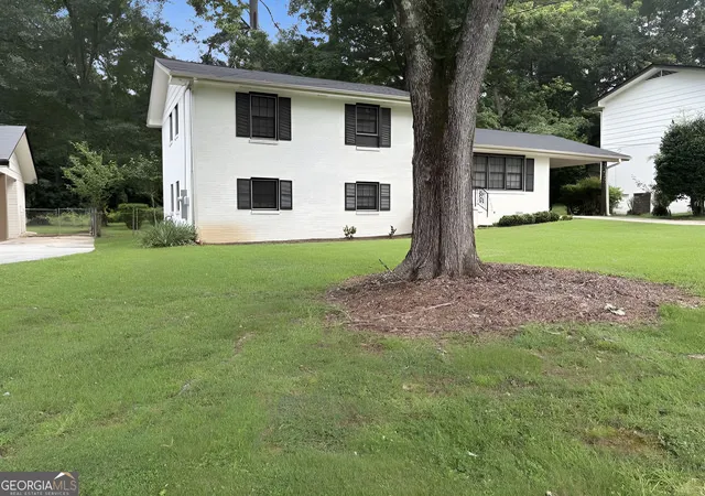 Photo 3 of Sale Pending at 2614 Bull Run Dr, Decatur, GA 30034 | MLS# 10801174 | Listing updated on 2026-09-02