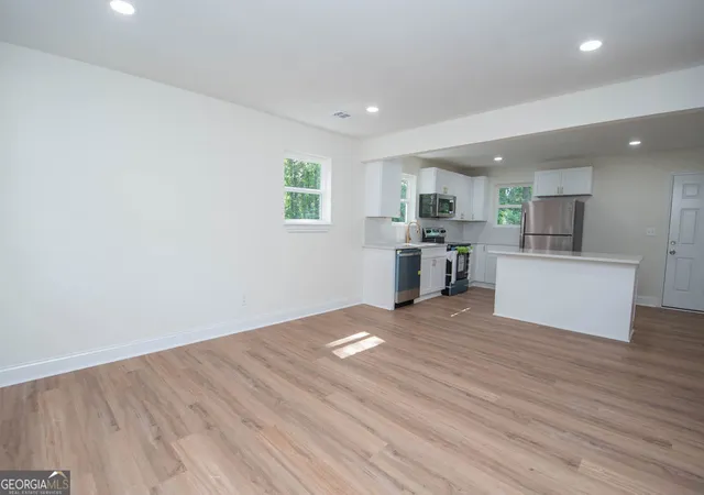 5th image of 618 S Harlem Cir, Lagrange, GA 30241 | MLS# 10825204