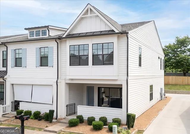 Photo 2 of Sale Pending at 661 Stickley Oak Way, Woodstock, GA 30189 | MLS# 10795684 | Listing updated on 2026-09-08