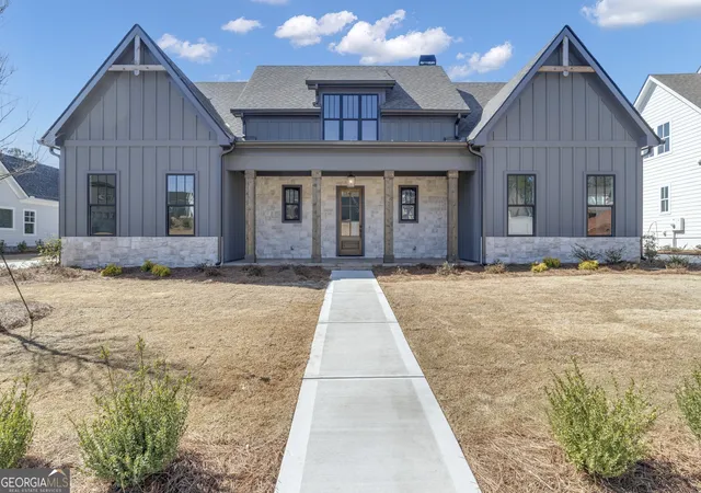 Photo 1 of Single family home for sale at 35 Stubbs Hill, Senoia, GA 30276 | MLS# 10711167 | Listing updated on 2026-08-29