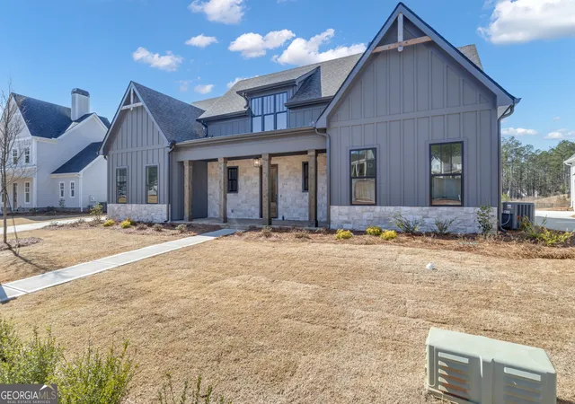 Photo 2 of Single family home for sale at 35 Stubbs Hill, Senoia, GA 30276 | MLS# 10711167 | Listing updated on 2026-08-29