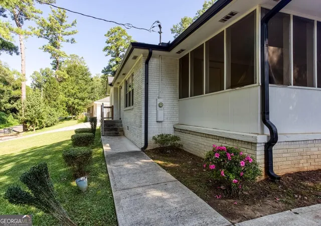 3rd image of 349 Mossy Creek Dr Se, Marietta, GA 30067 | MLS# 10832509