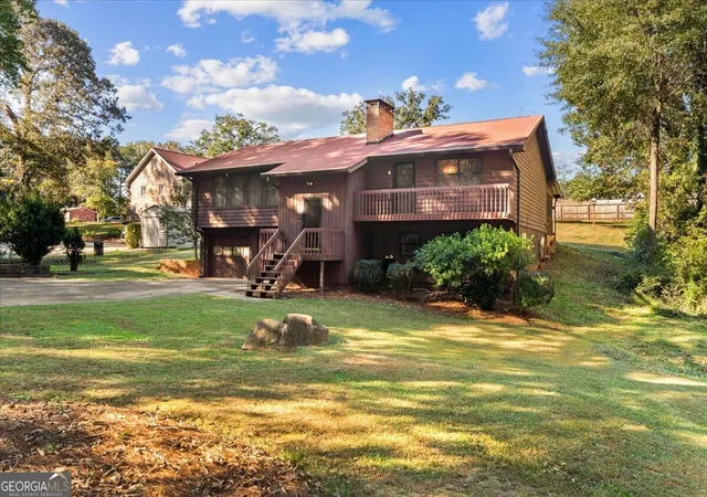 Photo 1 of Single family home for sale at 2811 Deerfield Dr, Lithia Springs, GA 30122 | MLS# 10879184 | Listing updated on 2026-10-27