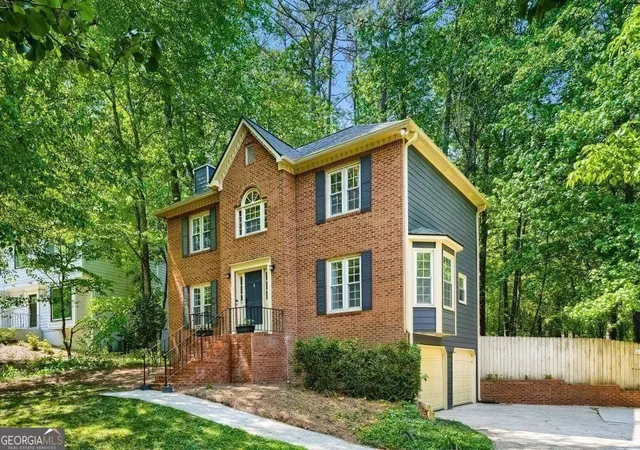 Photo 3 of Sale Pending at 1504 Mill Creek Ct Sw, Marietta, GA 30008 | MLS# 10816171 | Listing updated on 2026-08-25
