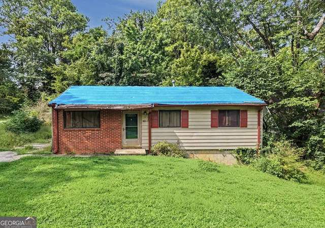 Photo 2 of Single family home for sale at 2190 Addison Pl Nw, Atlanta, GA 30318 | MLS# 10836671 | Listing updated on 2026-09-14
