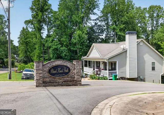Homes for sale in Ranger, GA | 304 Black Knob Falls Dr, Ranger, GA 30734 | MLS# 10775952