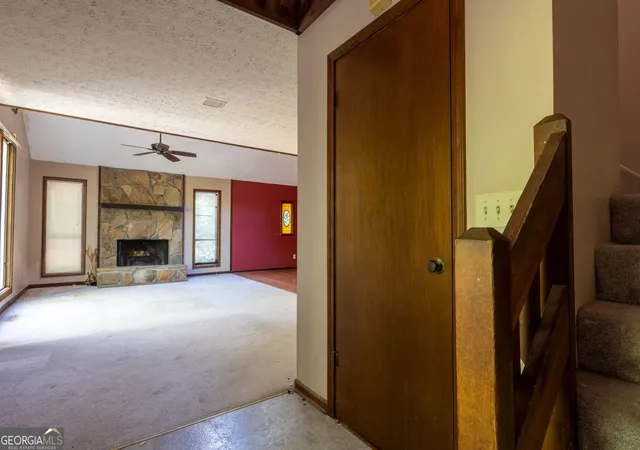 Photo 3 of Single family home for sale at 1100 Pine Grove Pointe Dr, Roswell, GA 30075 | MLS# 10834421 | Listing updated on 2026-09-07