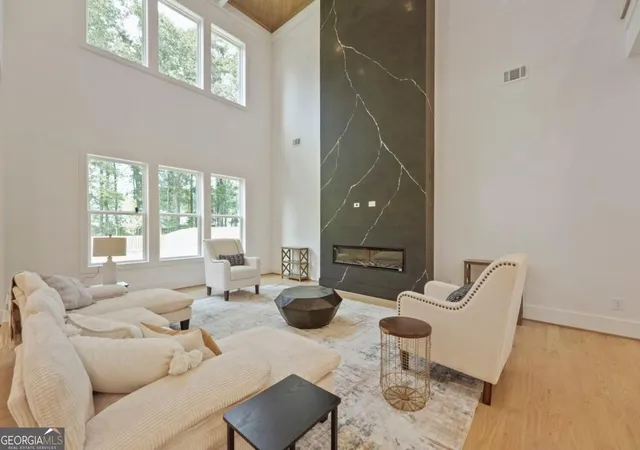 Photo 3 of Single family home for sale at 942 Cooper Rd, Grayson, GA 30017 | MLS# 10828260 | Listing updated on 2026-08-18