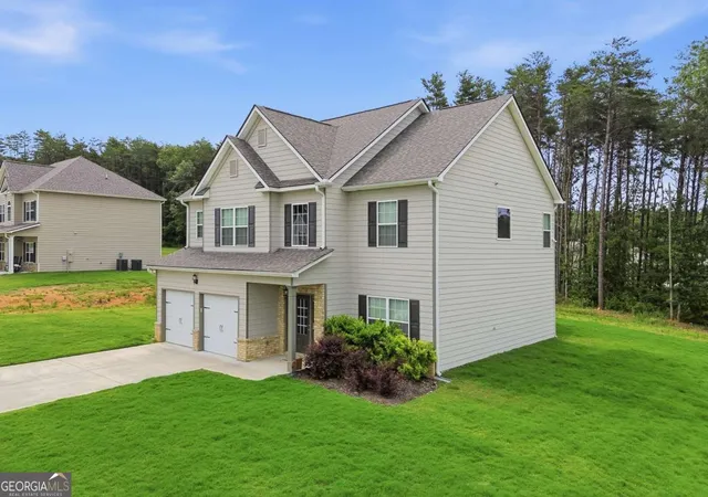Homes for sale in Rydal, GA | 61 N Village Cir, Rydal, GA 30171 | MLS# 10775143