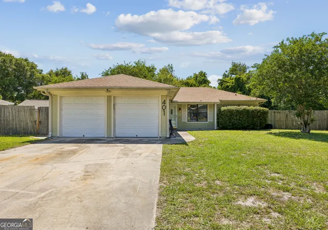 Homes for sale in Saint Marys, GA | 401 Powder Horn Rd, Saint Marys, GA 31558 | MLS# 10767752