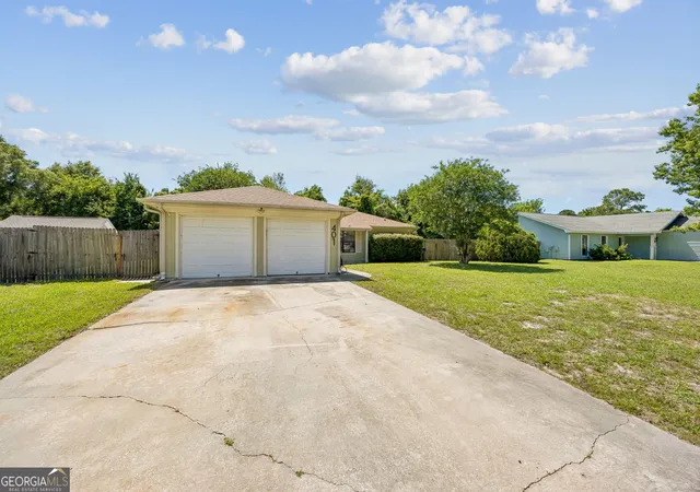 Homes for sale in Saint Marys, GA | 401 Powder Horn Rd, Saint Marys, GA 31558 | MLS# 10767752