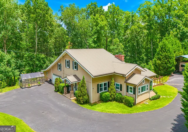 2nd image of 11 Edgewater Ct, Griffin, GA 30223 | MLS# 10827103