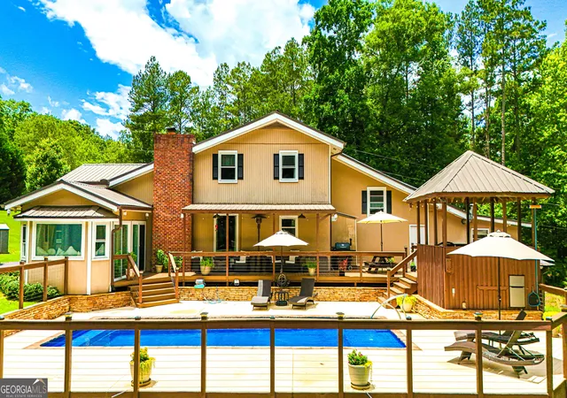 Photo 4 of Single family home for sale at 11 Edgewater Ct, Griffin, GA 30223 | MLS# 10827103 | Listing updated on 2026-09-27