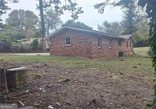 Photo 2 of Single family home for sale at 1052 Hightower Rd, Macon, GA 31206 | MLS# 10808903 | Listing updated on 2026-10-06