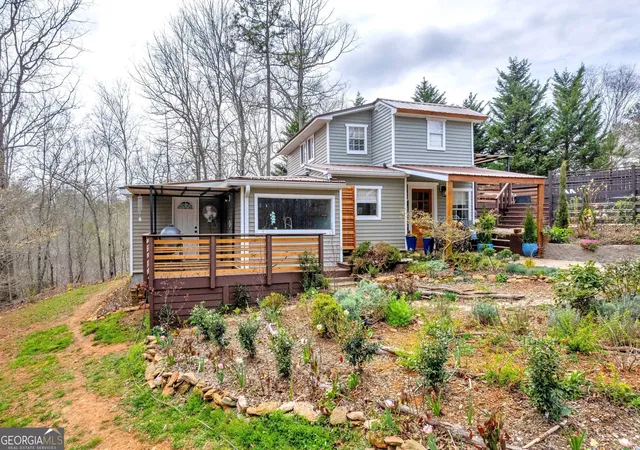Single family home for sale at 387 Cross Creek Trl, Demorest, GA 30535 | MLS# 10812141