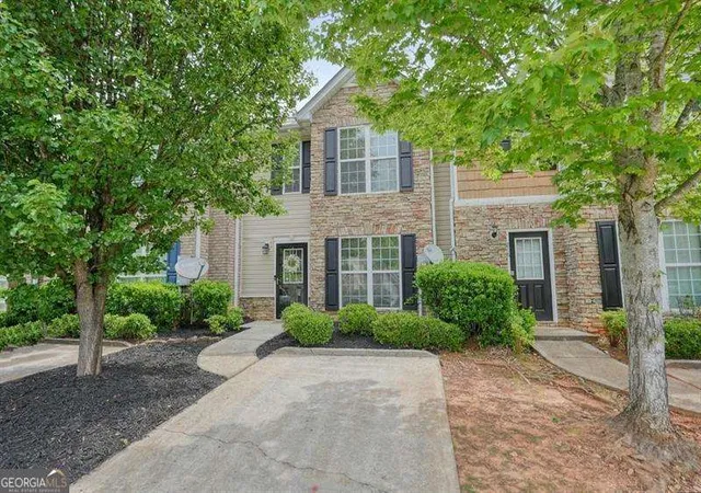 Photo 1 of Sale Pending at 214 Meadowlark Pl, Austell, GA 30168 | MLS# 10815509 | Listing updated on 2026-08-31