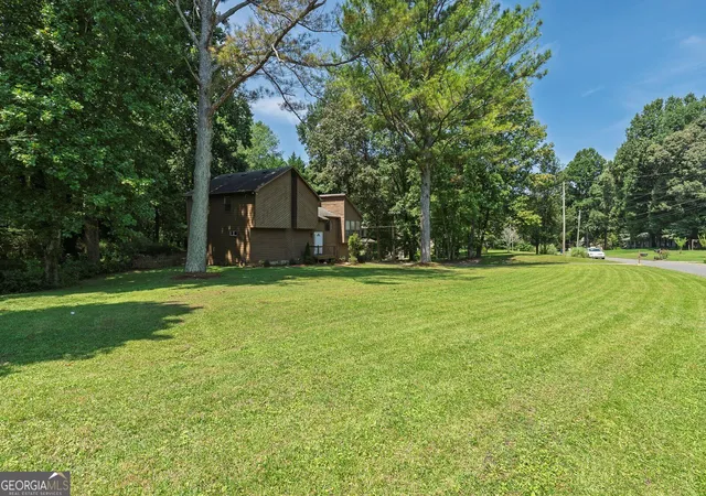 Photo 4 of Single family home for sale at 6499 Will Dupree Ln, Acworth, GA 30102 | MLS# 10832366 | Listing updated on 2026-10-15