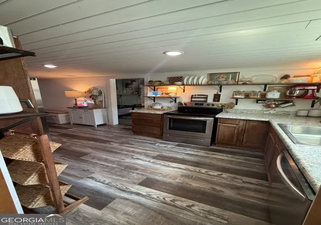 Photo 3 of Single family home for sale at 39 Chestnut St, Trion, GA 30753 | MLS# 10835080 | Listing updated on 2026-09-11