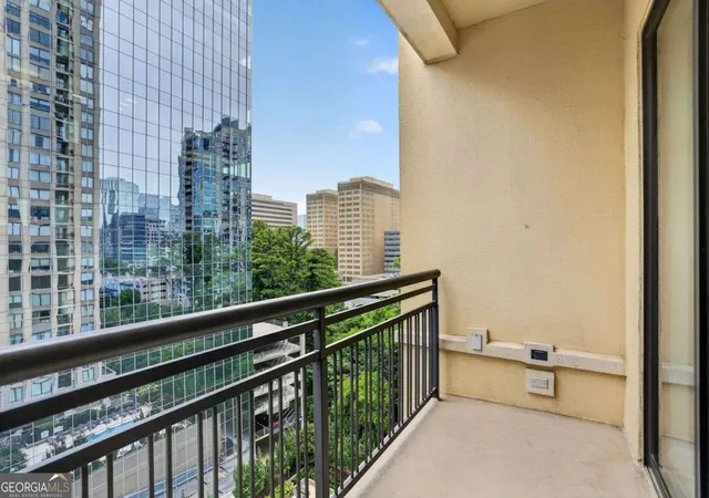 3rd image of 3445 Stratford Rd Ne #1105, Atlanta, GA 30326 | MLS# 10813391