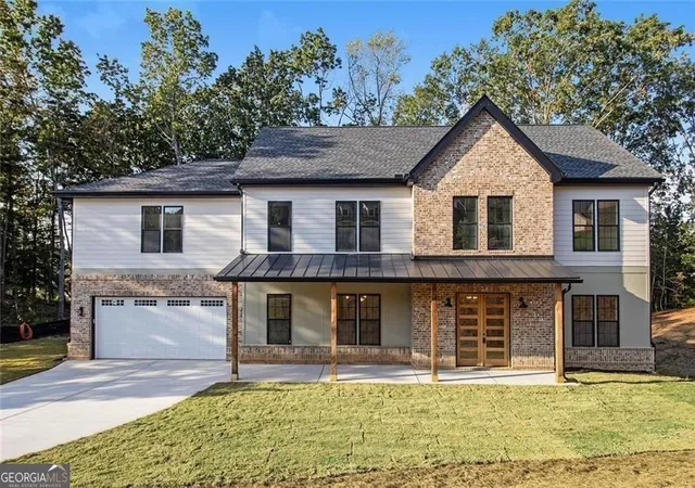 Photo 2 of Single family home for sale at 6325 Crestline Dr, Dawsonville, GA 30534 | MLS# 10782015 | Listing updated on 2026-08-27