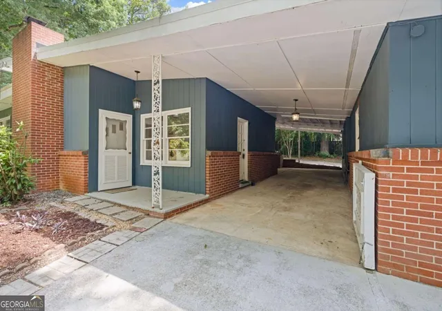 Photo 1 of Single family home for sale at 3229 Westmart Ln, Atlanta, GA 30340 | MLS# 10823098 | Listing updated on 2026-10-04