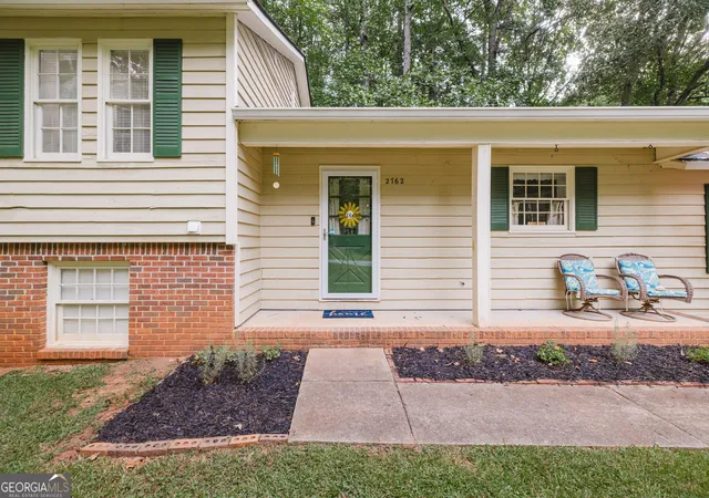 image of 2762 Shetland Ln, Kennesaw, GA 30152 | MLS# 10820282