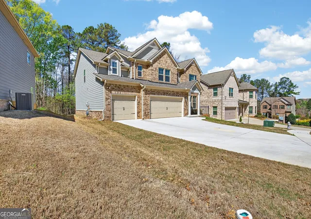 Photo 2 of Single family home for sale at 4890 Sultana Wy, Atlanta, GA 30331 | MLS# 10811969 | Listing updated on 2026-09-28