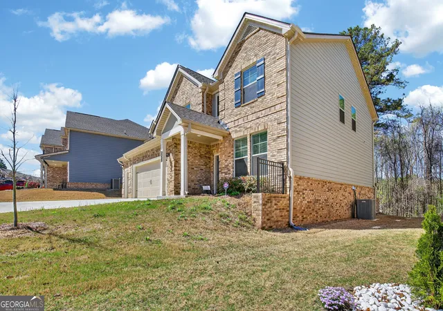 Photo 3 of Single family home for sale at 4890 Sultana Wy, Atlanta, GA 30331 | MLS# 10811969 | Listing updated on 2026-09-28